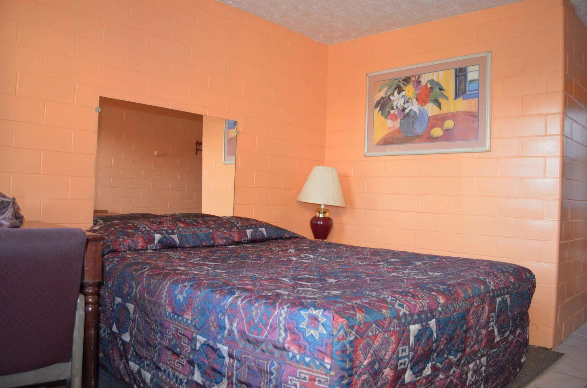 Admiral Motel Oaklandon Экстерьер фото